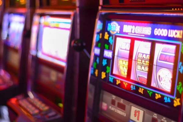 spbu777 slot live dealer table with multiple camera angles
